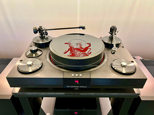  052324.munich.Gryphon Apollo turntable.jpg